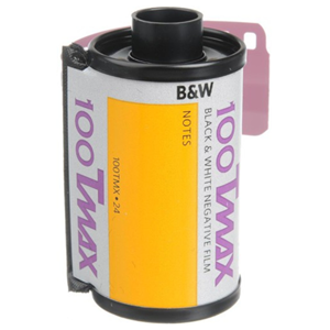World’s finest-grained 100-speed B&W film</br>Extremely high sharpness</br>Very high resolving power</br>Optimal for enlargement